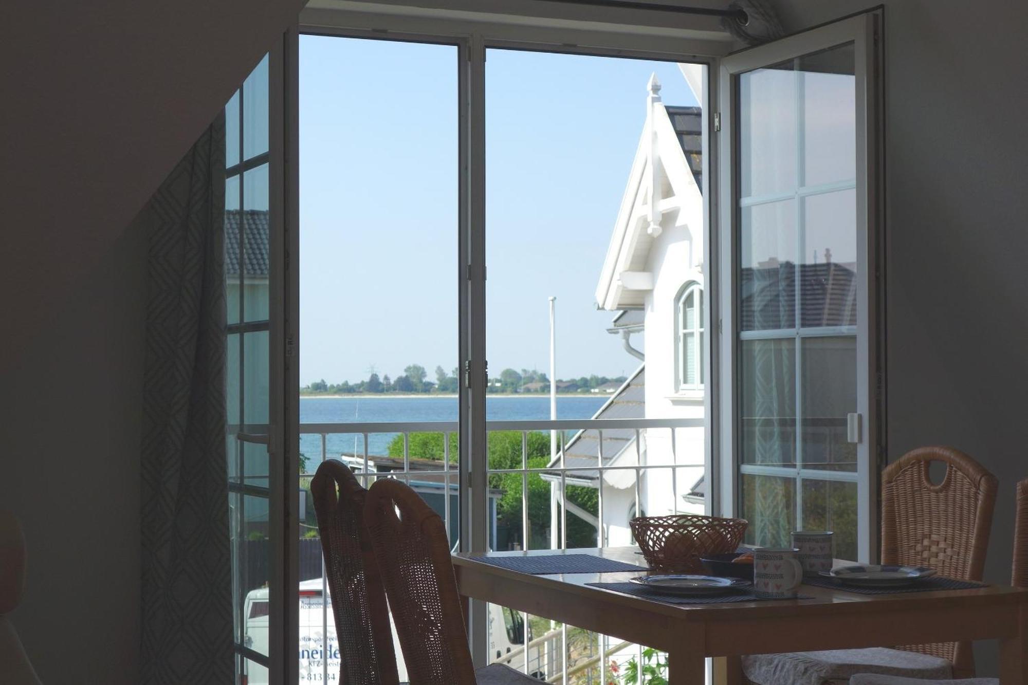 Mina Apartment เฟมาร์น ภายนอก รูปภาพ